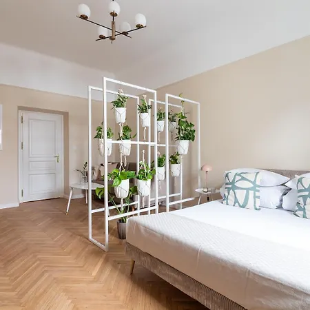 Apartament 2 - Bedroom - Rejtana 10